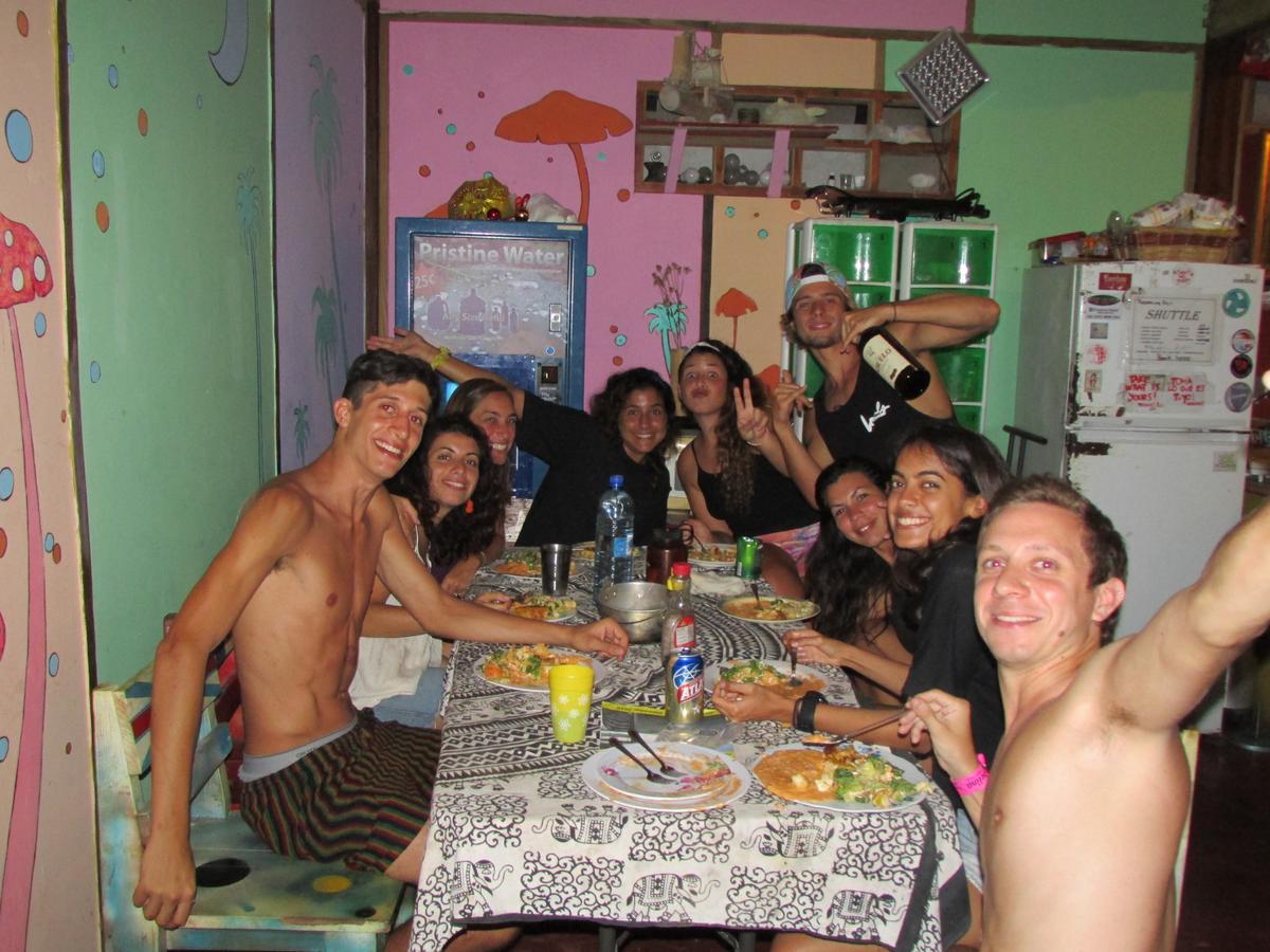 Coconut Hostel Bocas Town エクステリア 写真