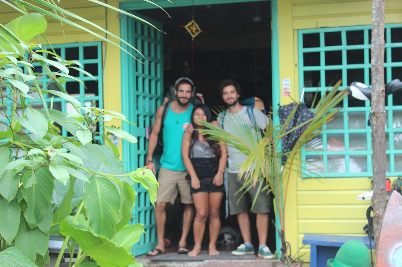 Coconut Hostel Bocas Town エクステリア 写真