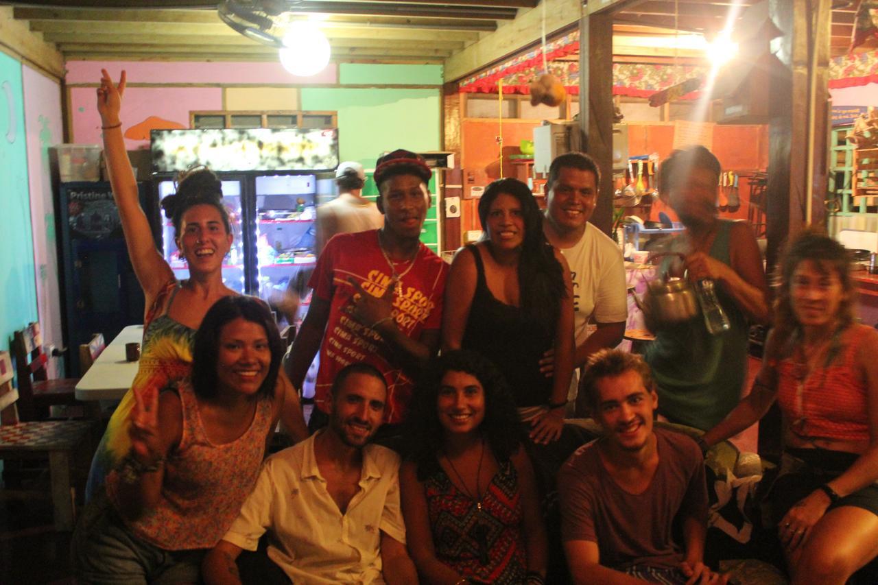Coconut Hostel Bocas Town エクステリア 写真