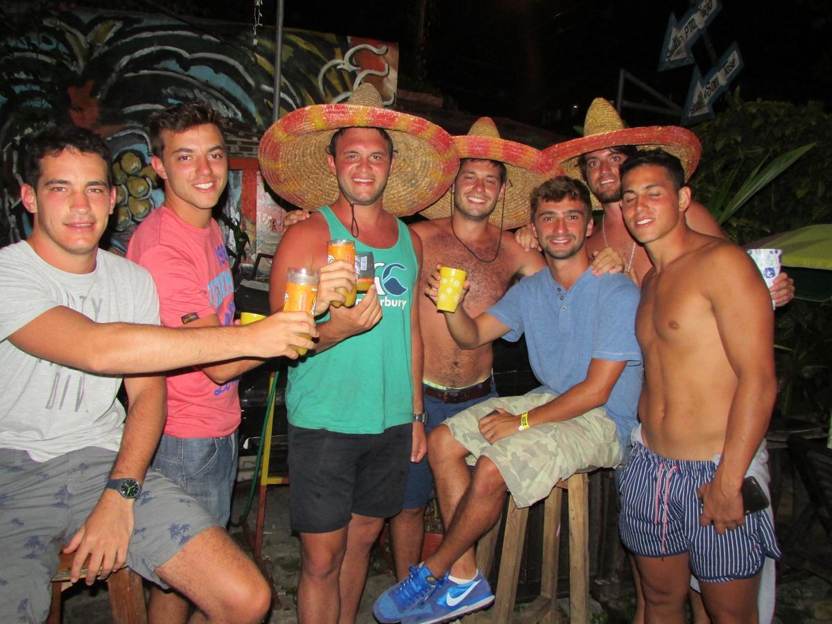 Coconut Hostel Bocas Town エクステリア 写真